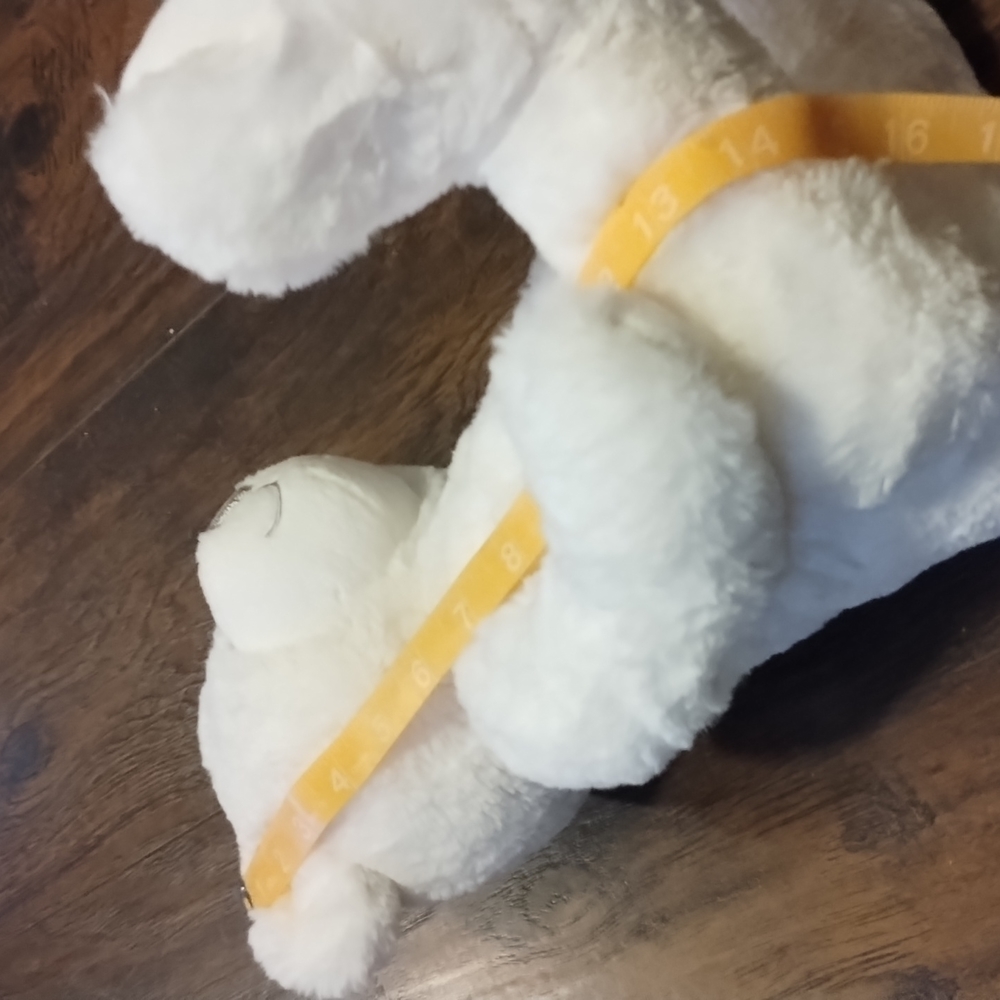 -Fao Schwarz white polar bear 14" Plush 2020 - Picture 12 of 17